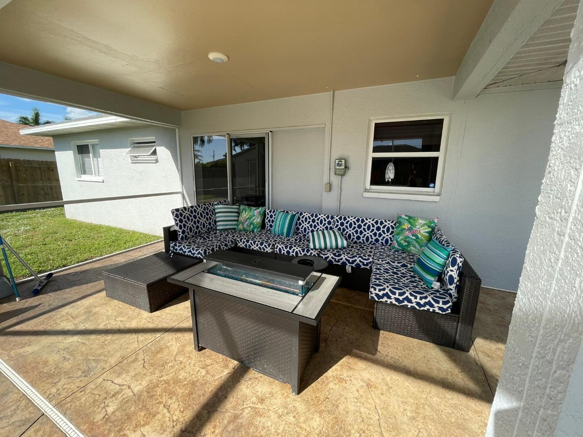 Beautiful Pool Home With Sleeping For 8 For Lovelypeople Cape Coral Exteriér fotografie