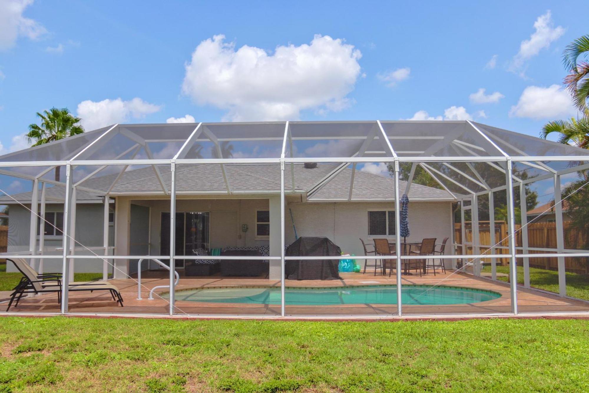 Beautiful Pool Home With Sleeping For 8 For Lovelypeople Cape Coral Exteriér fotografie