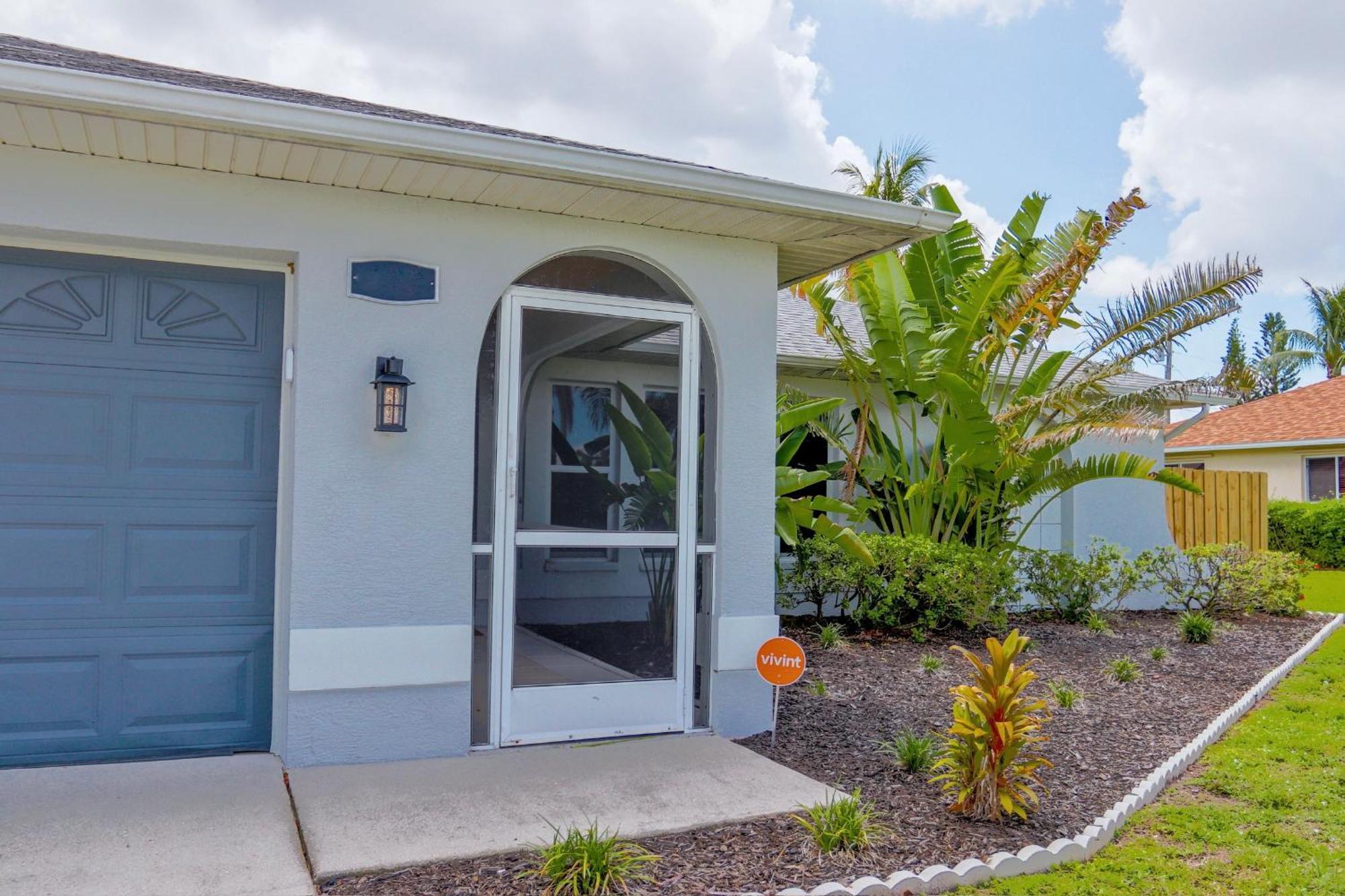 Beautiful Pool Home With Sleeping For 8 For Lovelypeople Cape Coral Exteriér fotografie